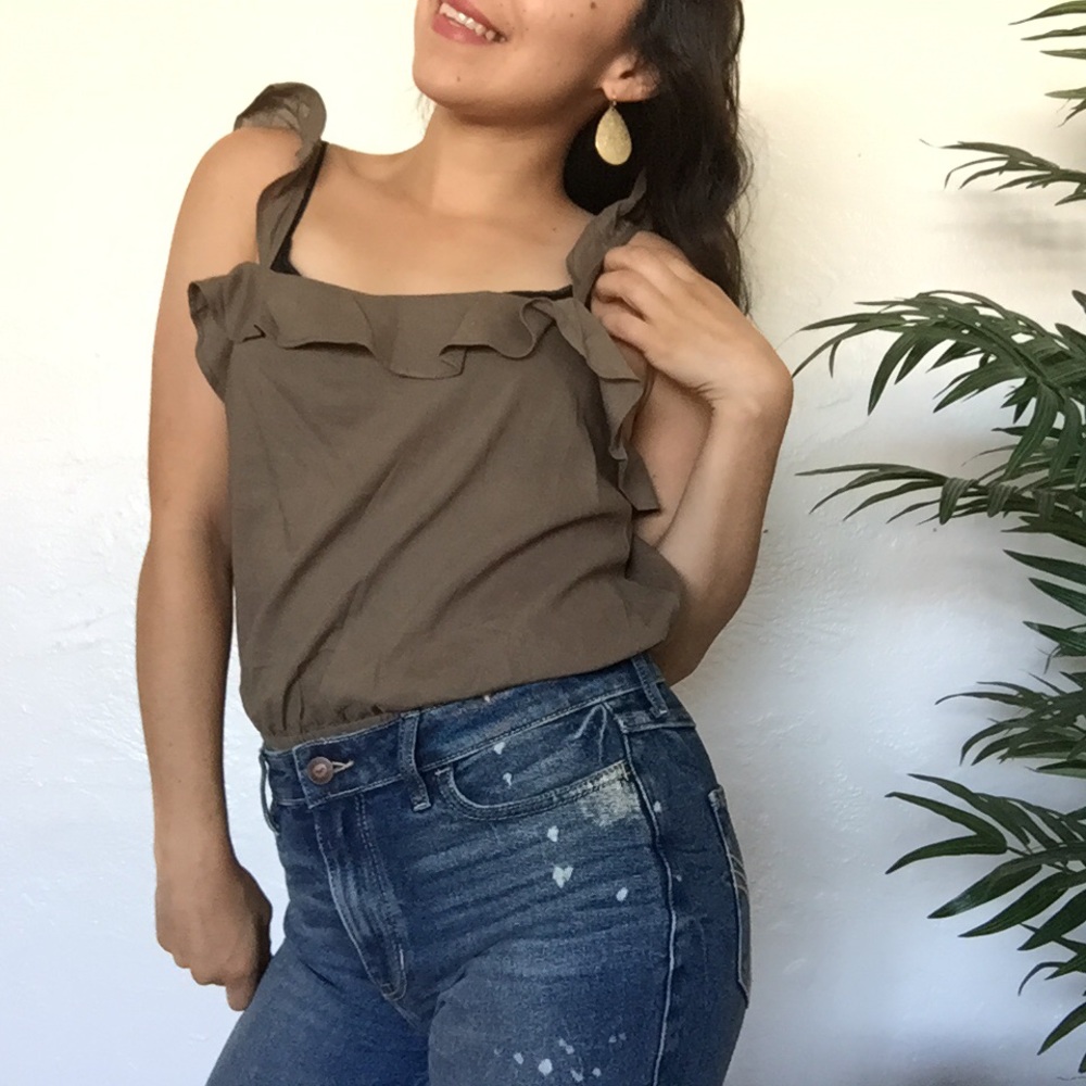 NWT Olive Green Woven Tank Top - Picture 2 of 8